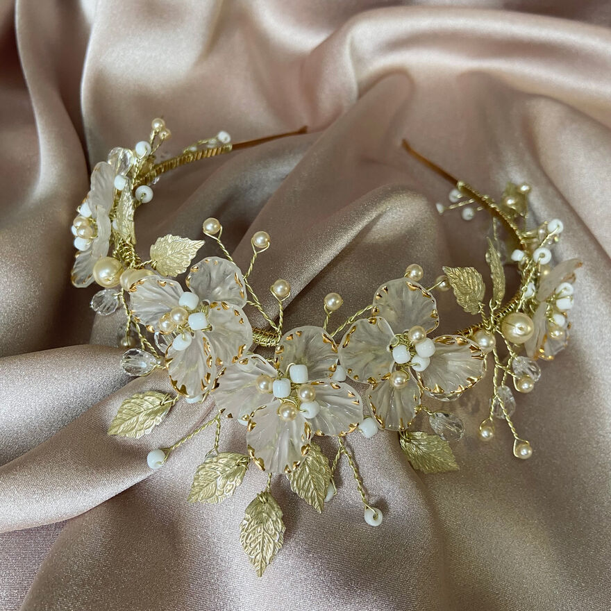 Large Flower & Pearl Tiara