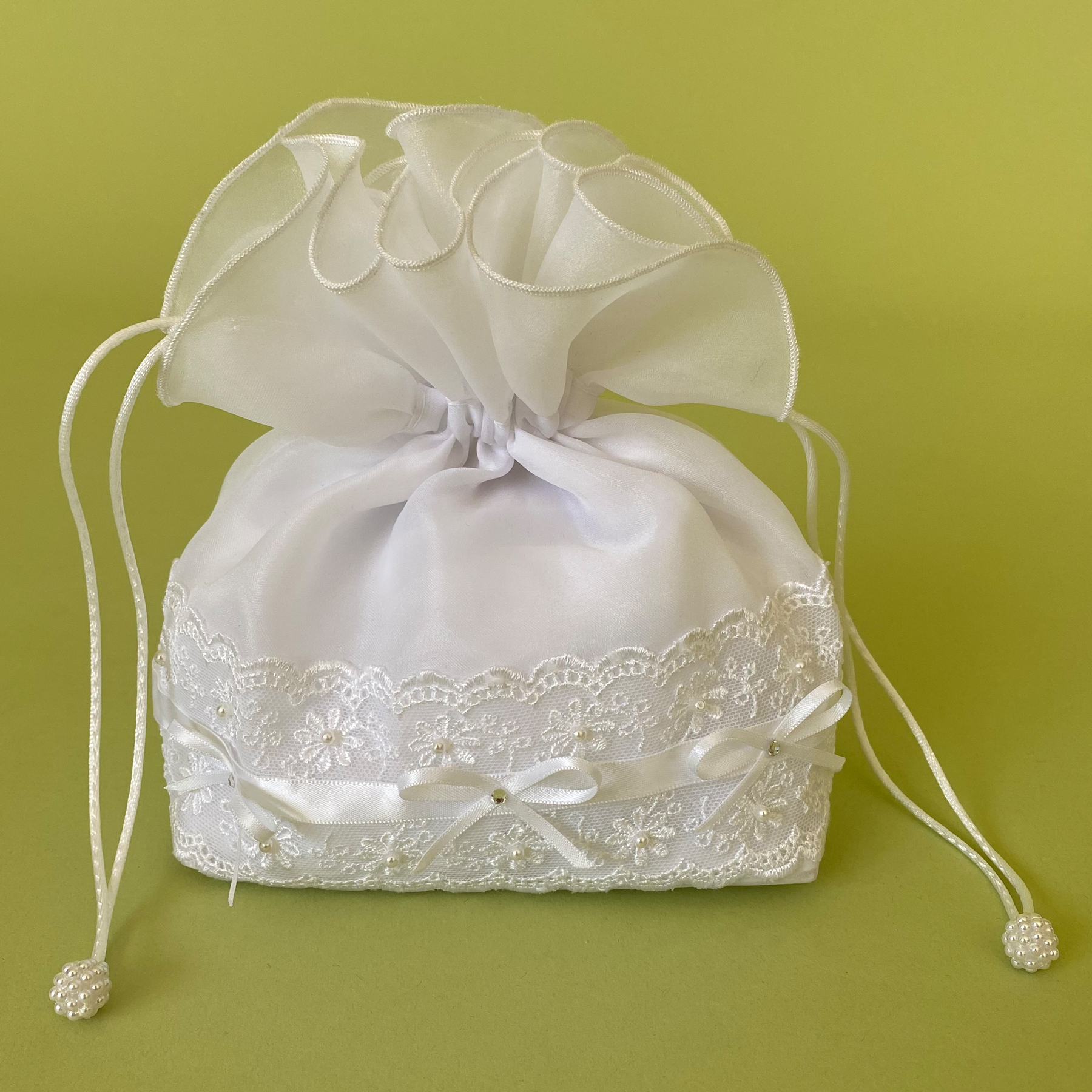 FLYAB Communion Gift Bags with Tissue Paper Cross Religious Party Favor  Gift Bag : Amazon.in